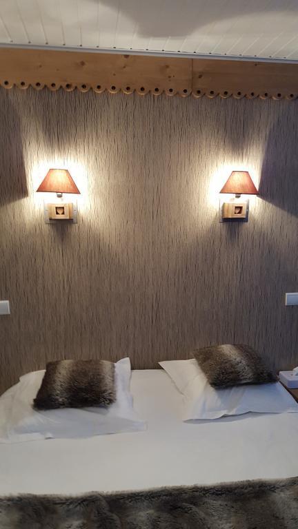 Logis Hotel Les Sapins Le Ménil Dış mekan fotoğraf